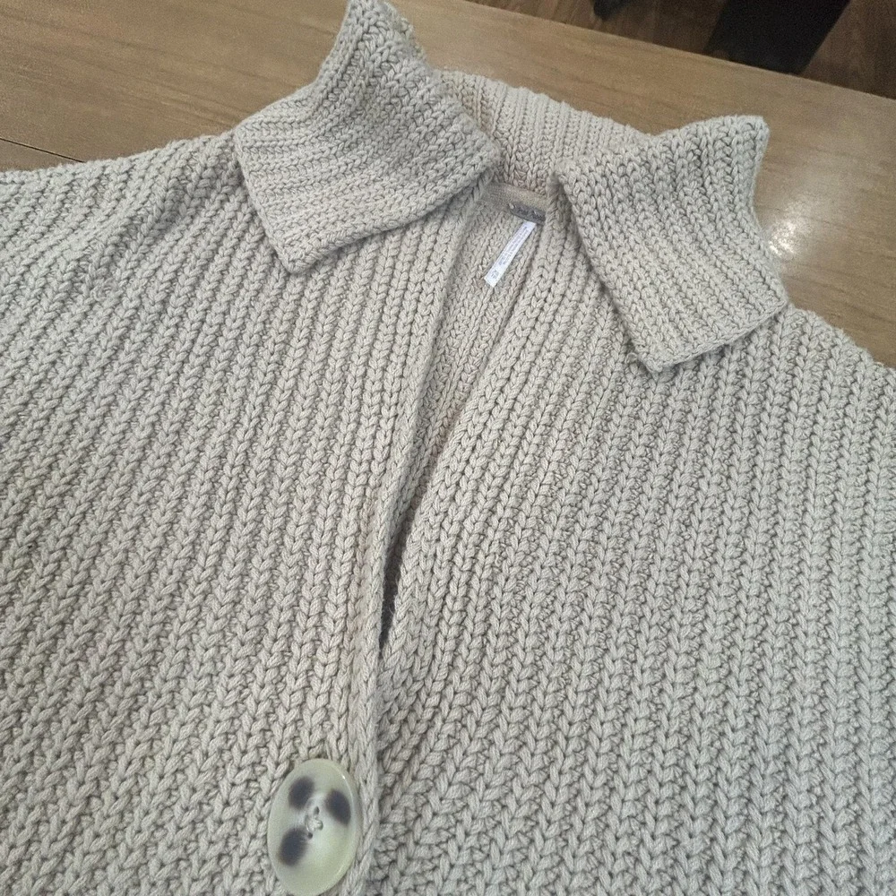 Free People Cardigan Sweater Womens XS Petite Beige Collared Chunky Knit Button